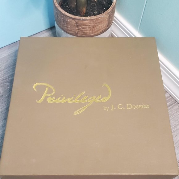 Paladora Booties by Privileged - Picture 12 of 13